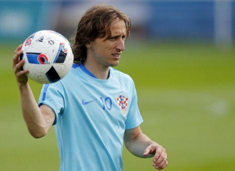 德天空：谢什科很快作出决定，各方都希望尽快明确局势