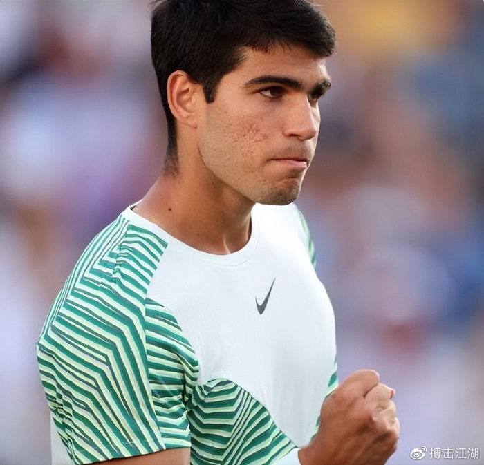 在经过足校 在经过足校